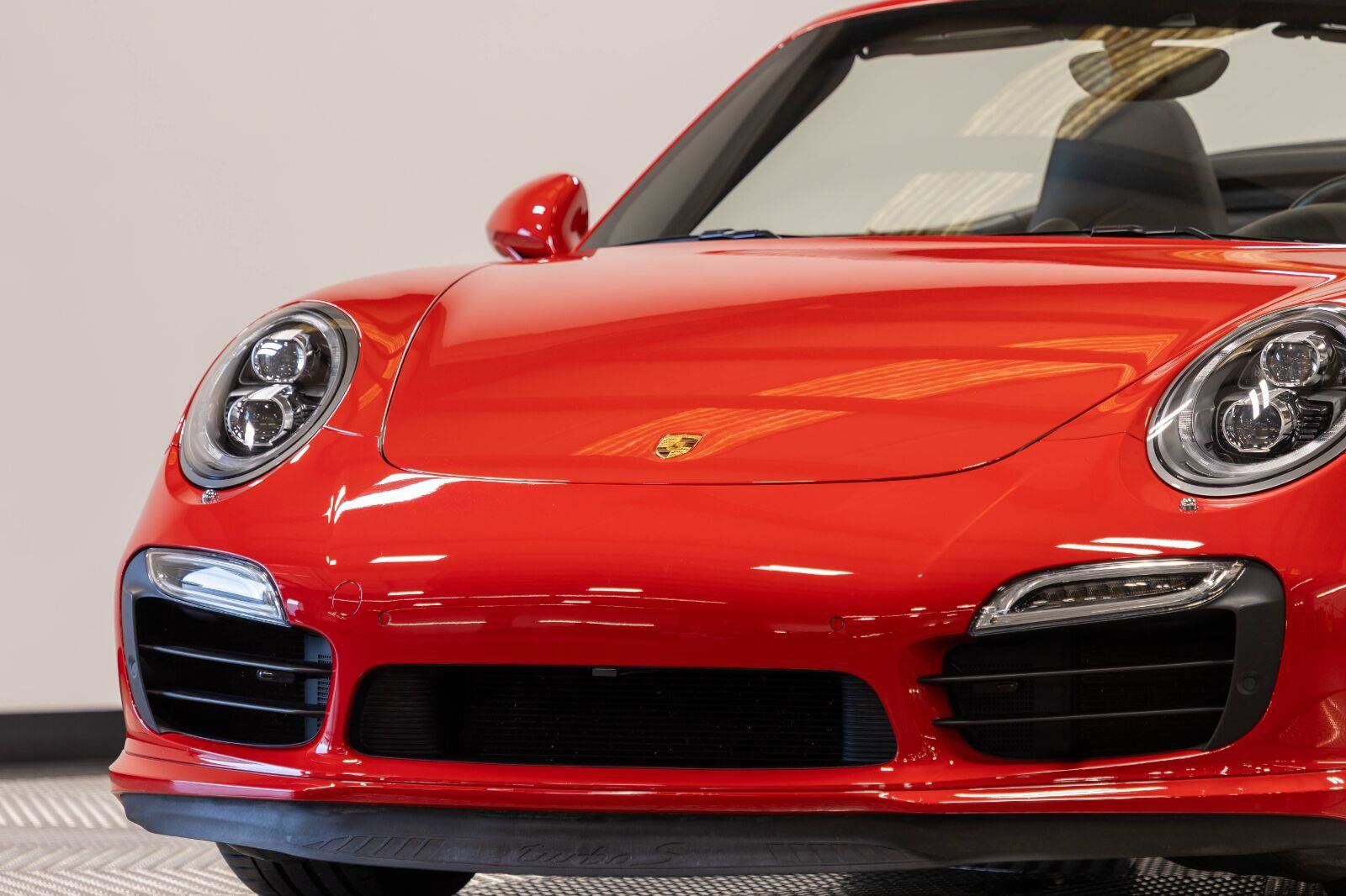 Used 2015 Porsche 911 Turbo S AWD/4WD image 9