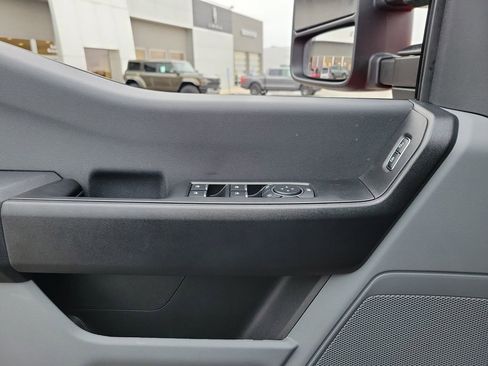 New 2026 Ford F250 XL w/ XL Off-Road Package image 18