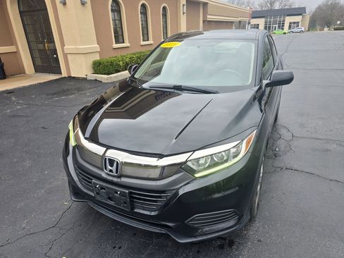 Used 2019 Honda HR-V LX image 4