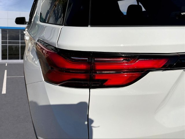 Certified 2023 Chevrolet Traverse LS w/ Midnight/Sport Edition FWD image 25