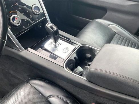 Used 2020 Land Rover Discovery Sport S image 17
