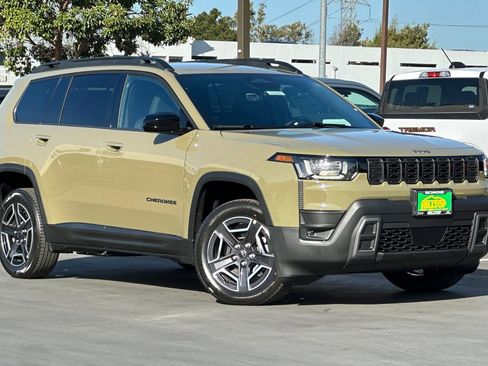 New 2026 Jeep Cherokee Laredo image 2