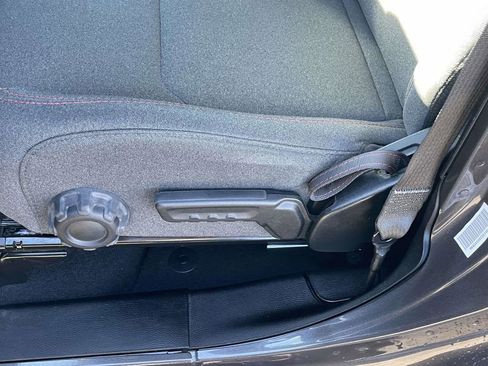 Used 2025 Jeep Wrangler Unlimited Rubicon image 27