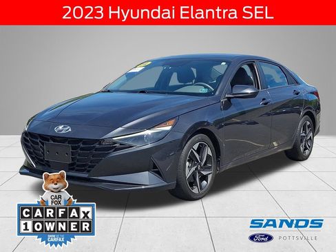 Used 2023 Hyundai Elantra SEL w/ Convenience Package FWD image 1