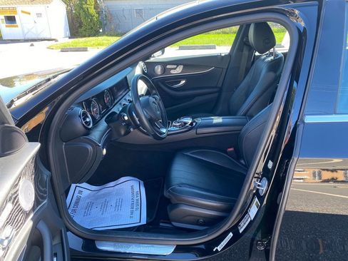 Used 2017 Mercedes-Benz E 300 4MATIC image 12
