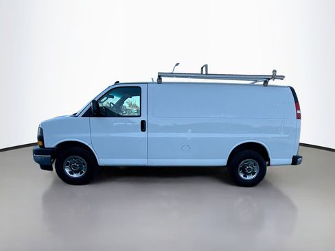 Used 2018 GMC Savana 2500 image 6