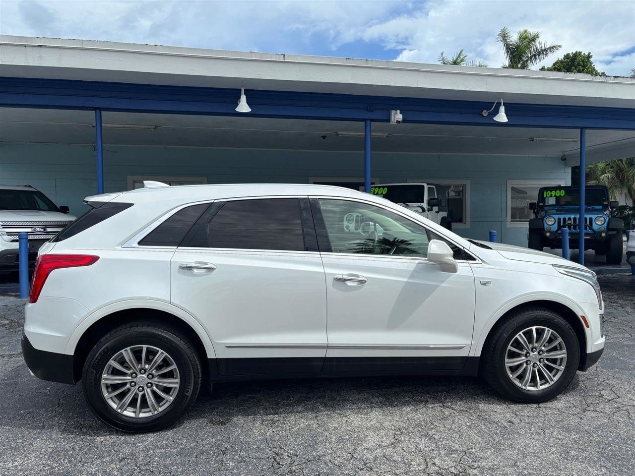Used 2019 Cadillac XT5 Luxury AWD/4WD image 6
