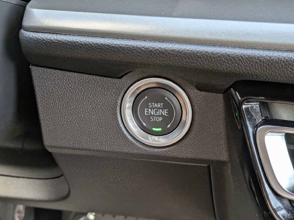 Used 2026 Chevrolet Traverse LT w/ Driver Confidence Package FWD image 31