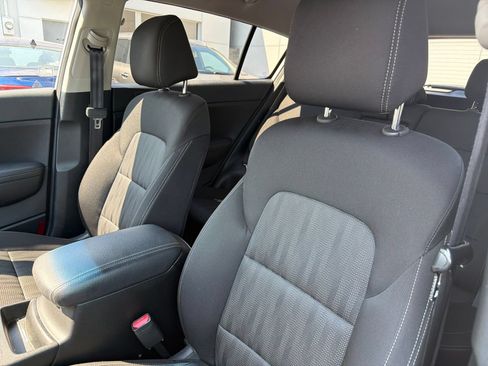Used 2017 Kia Sportage LX AWD/4WD image 8