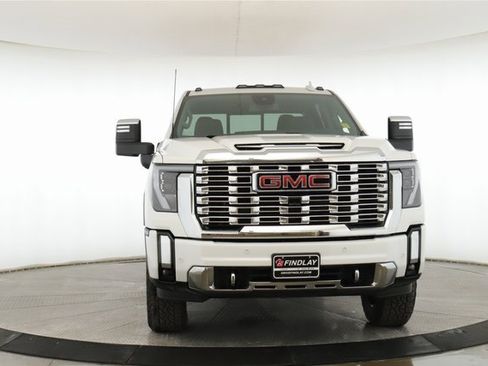 Used 2025 GMC Sierra 2500 Denali image 12