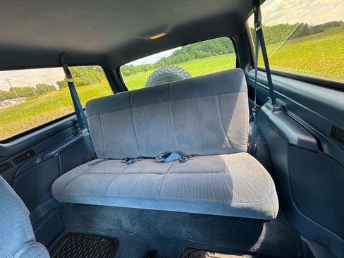 Used 1994 Ford Bronco XLT AWD/4WD image 15