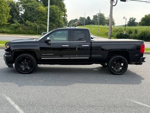 Used 2017 Chevrolet Silverado 1500 LTZ Z71 w/ LTZ Plus Package AWD/4WD image 10