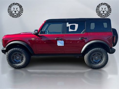New 2025 Ford Bronco Badlands image 8