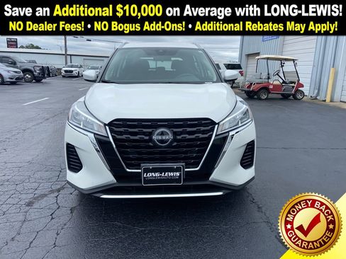 Used 2024 Nissan Kicks SV image 11