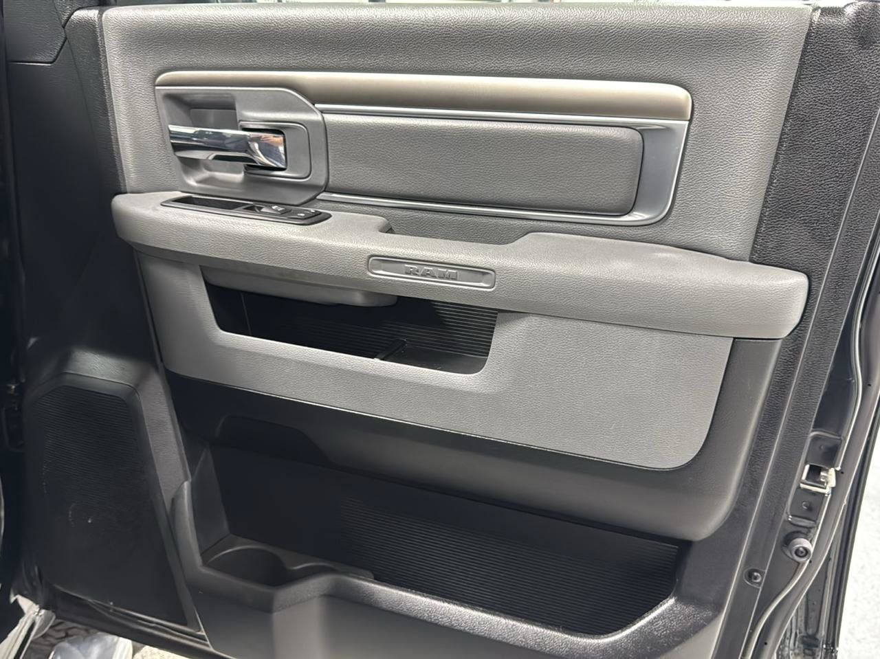 Used 2017 RAM 1500 Big Horn AWD/4WD image 11