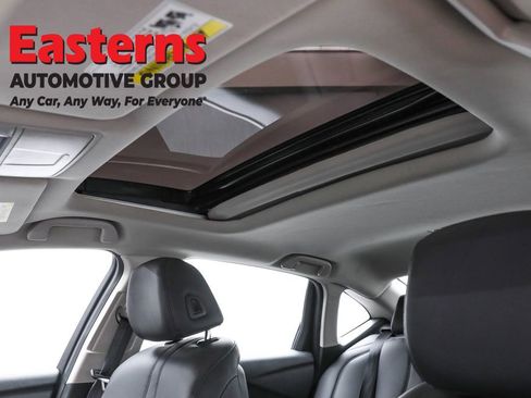 Used 2023 Acura TLX image 32