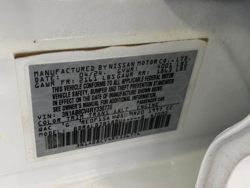 Used 2024 Nissan Sentra SV FWD image 33