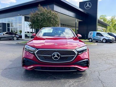 New 2026 Mercedes-Benz E 350 4MATIC Sedan image 3