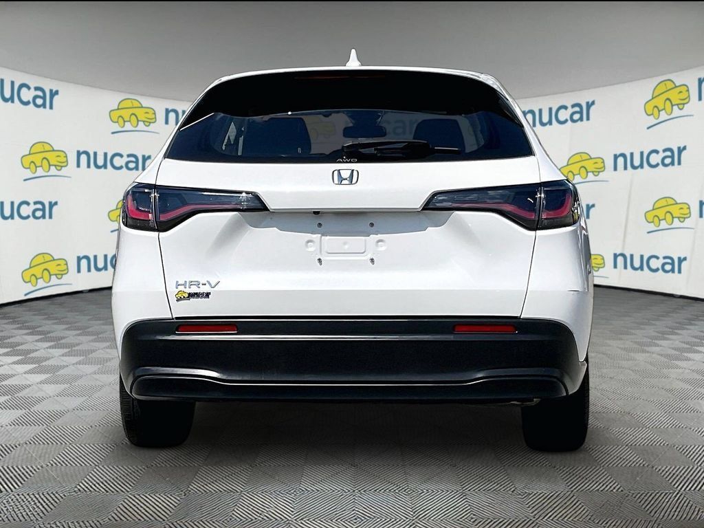 Used 2023 Honda HR-V LX image 5
