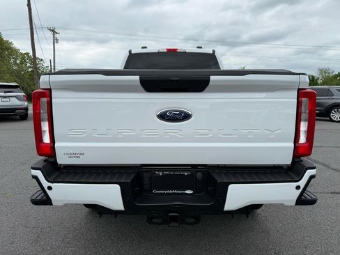 Used 2024 Ford F250 XLT w/ FX4 Off-Road Package AWD/4WD image 5