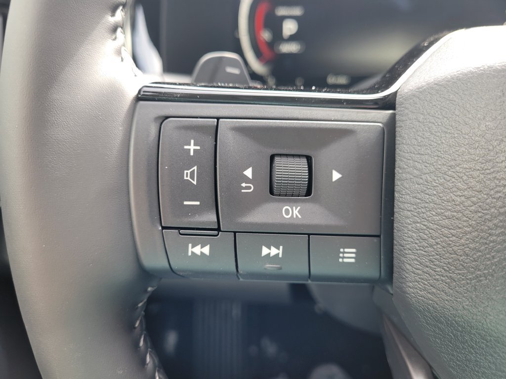 New 2026 Nissan Pathfinder SL AWD/4WD image 18