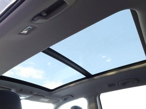 New 2026 Volkswagen Atlas Peak Edition image 11