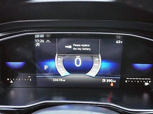 Used 2024 Volkswagen Jetta SE image 29