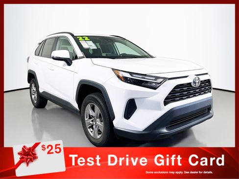 Used 2022 Toyota RAV4 XLE image 1