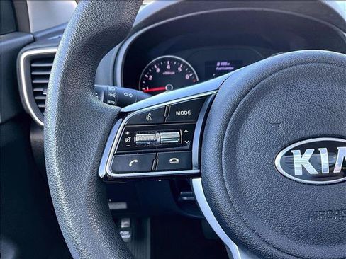 Used 2022 Kia Sportage LX FWD image 18