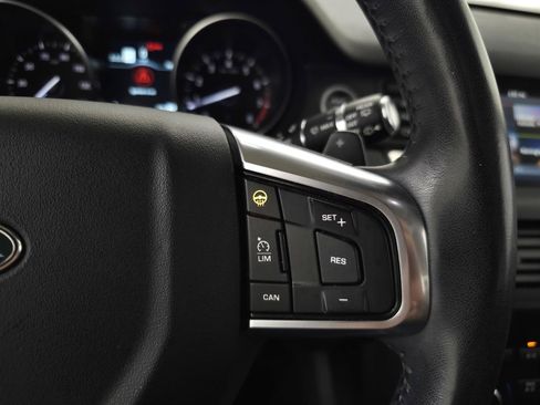 Used 2019 Land Rover Discovery Sport HSE AWD/4WD image 19
