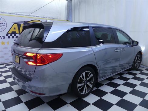 Used 2021 Honda Odyssey Touring image 7