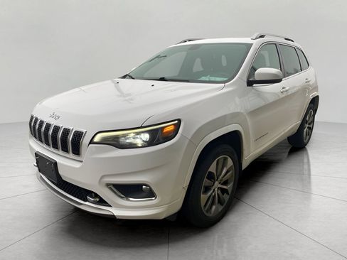 Used 2019 Jeep Cherokee Overland image 3