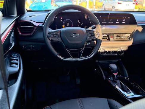 Used 2024 Chevrolet TrailBlazer RS w/ Convenience Package image 9