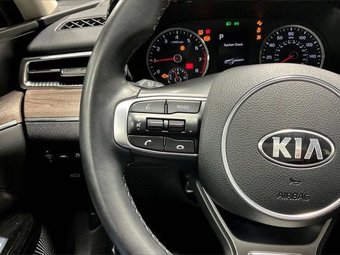 Used 2021 Kia K5 EX image 12