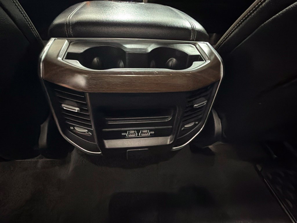 Used 2022 RAM 1500 Laramie AWD/4WD image 19