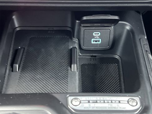 New 2025 Ford Bronco Outer Banks image 7