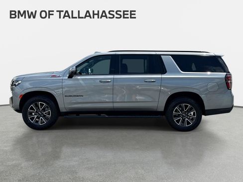 Used 2023 Chevrolet Suburban Z71 w/ Luxury Package AWD/4WD image 9