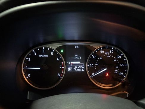 Certified 2018 Nissan Kicks S image 7