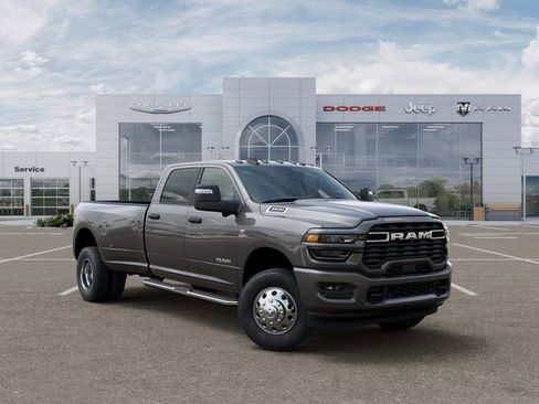 New 2026 RAM 3500 Big Horn AWD/4WD image 5