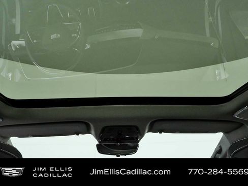 Used 2025 Cadillac Optiq Luxury 2 w/ LPO, Floor Liner Package AWD/4WD image 19