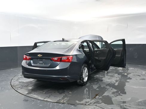 Used 2020 Chevrolet Malibu LS w/ Driver Confidence Package II image 33