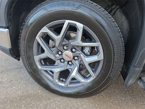 Used 2022 GMC Sierra 1500 SLT w/ SLT Convenience Package image 10