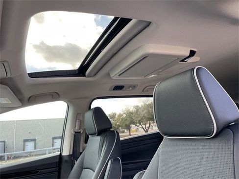 New 2026 Honda Odyssey Elite image 24