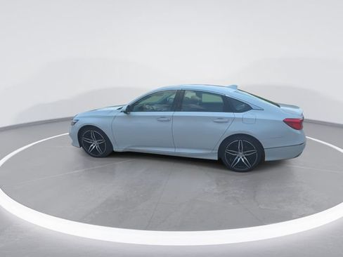 Used 2021 Honda Accord Touring image 5