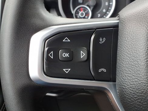 Certified 2025 RAM 2500 Big Horn AWD/4WD image 18