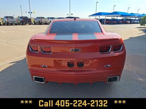 Used 2010 Chevrolet Camaro SS w/ LPO, Ground Effects Package RWD image 8