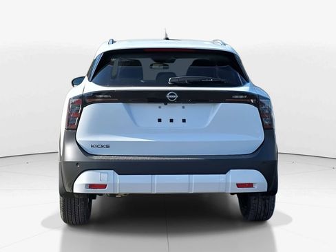 New 2026 Nissan Kicks SV image 6