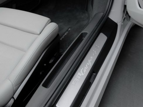 Used 2024 Porsche 911 Targa 4S image 37