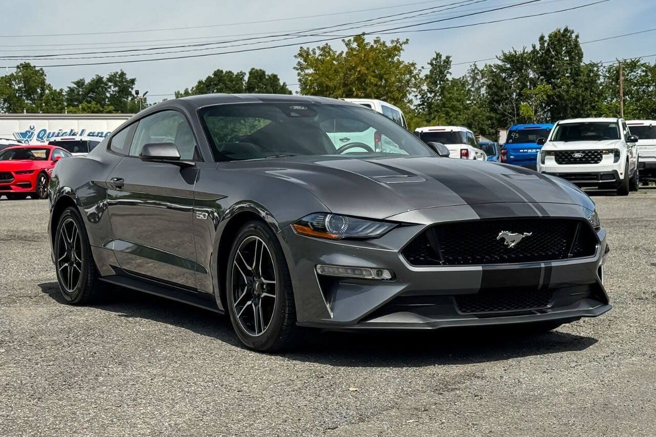 Used 2022 Ford Mustang GT RWD image 1