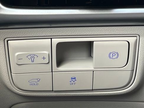 New 2026 Hyundai Tucson Limited image 23